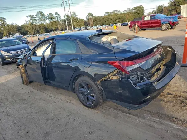 5NPLS4AG0NH056945 2022 HYUNDAI ELANTRA - Image 2
