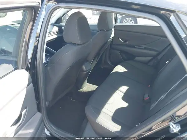 5NPLS4AG0NH059697 2022 HYUNDAI ELANTRA - Image 8
