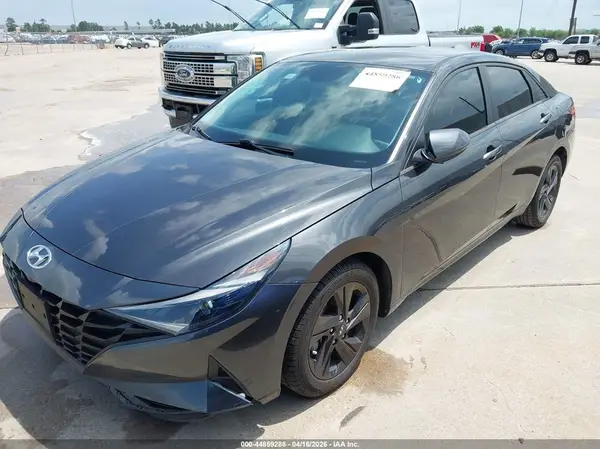 5NPLS4AG0NH059828 2022 HYUNDAI ELANTRA - Image 2