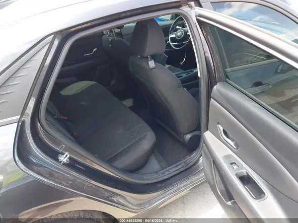 5NPLS4AG0NH059828 2022 HYUNDAI ELANTRA - Image 8