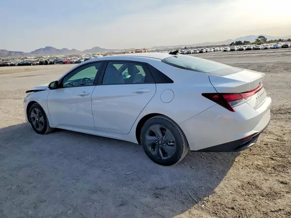 5NPLS4AG0NH062938 2022 HYUNDAI ELANTRA - Image 2