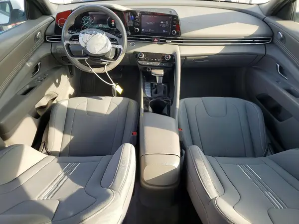 5NPLS4AG0NH062938 2022 HYUNDAI ELANTRA - Image 8