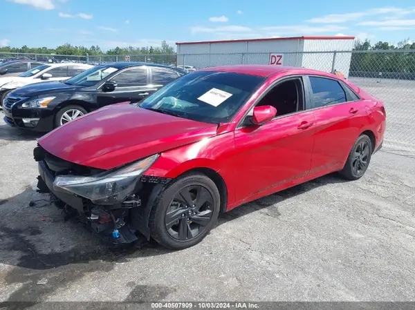 5NPLS4AG0NH069940 2022 HYUNDAI ELANTRA - Image 2