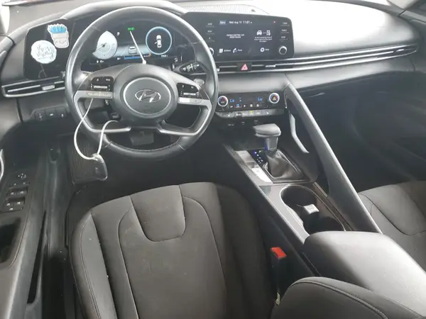 5NPLS4AG0NH074927 2022 HYUNDAI ELANTRA - Image 8