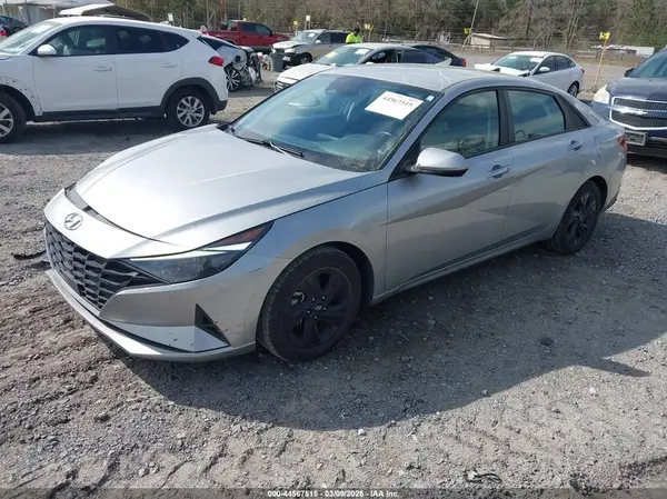 5NPLS4AG0NH077116 2022 HYUNDAI ELANTRA - Image 2