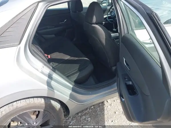 5NPLS4AG0NH077116 2022 HYUNDAI ELANTRA - Image 8