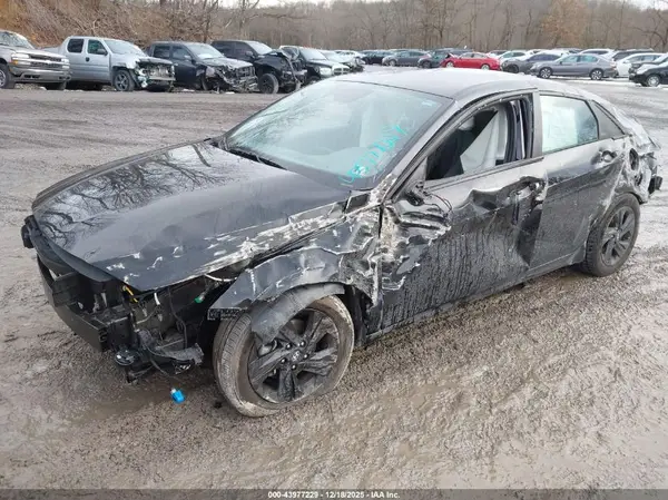 5NPLS4AG0NH079903 2022 HYUNDAI ELANTRA - Image 2