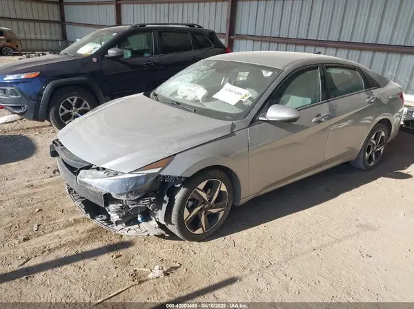 5NPLS4AG0PH092623 2023 HYUNDAI ELANTRA - Image 2