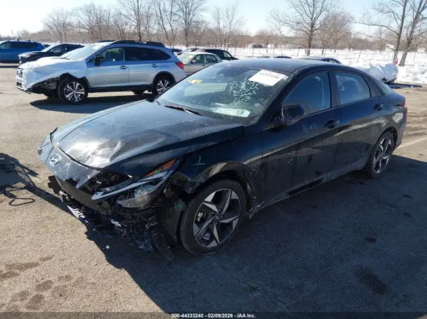 5NPLS4AG0PH105600 2023 HYUNDAI ELANTRA - Image 2