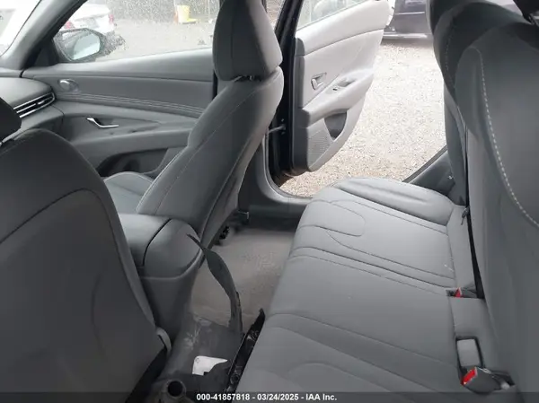 5NPLS4AG0PH106097 2023 HYUNDAI ELANTRA - Image 8