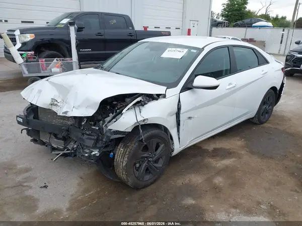 5NPLS4AG1MH000575 2021 HYUNDAI ELANTRA - Image 2