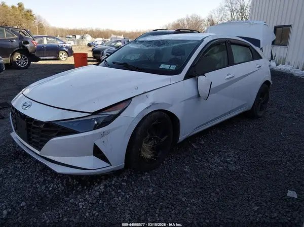 5NPLS4AG1MH005775 2021 HYUNDAI ELANTRA - Image 2