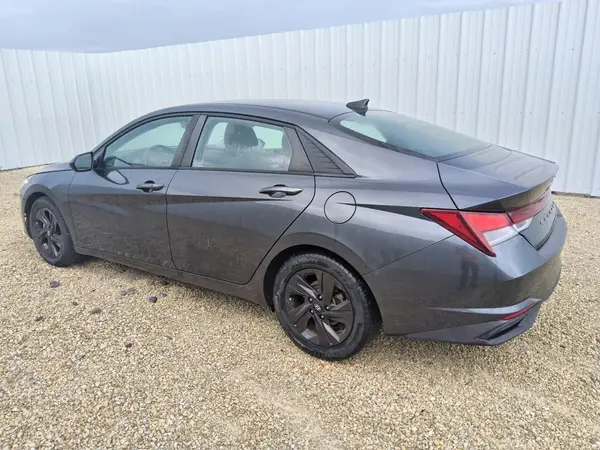 5NPLS4AG1MH019787 2021 HYUNDAI ELANTRA - Image 2