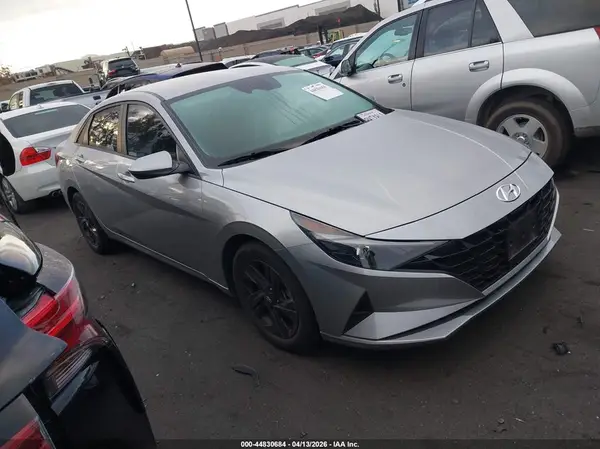 5NPLS4AG1MH040588 2021 HYUNDAI ELANTRA - Image 1