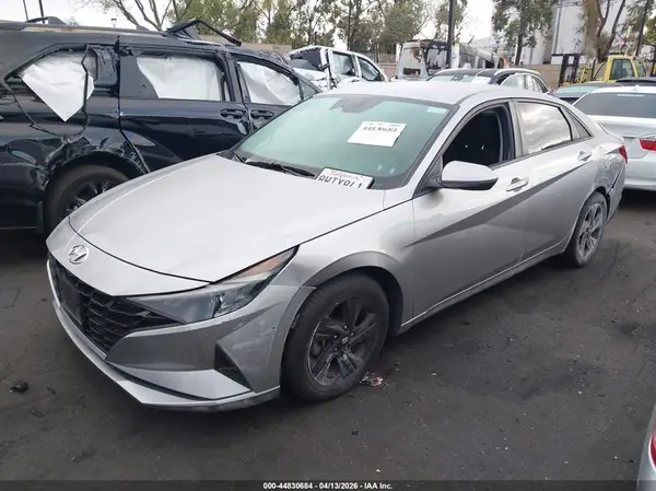 5NPLS4AG1MH040588 2021 HYUNDAI ELANTRA - Image 2