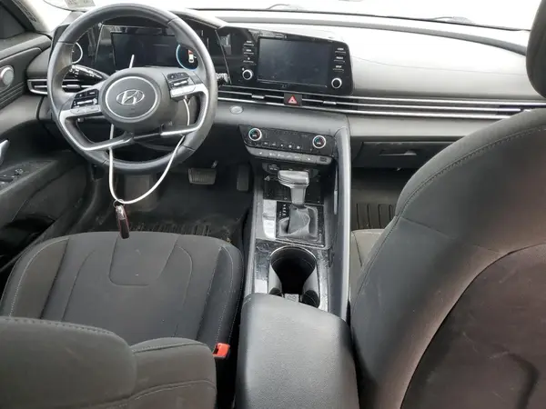 5NPLS4AG1MH043961 2021 HYUNDAI ELANTRA - Image 8