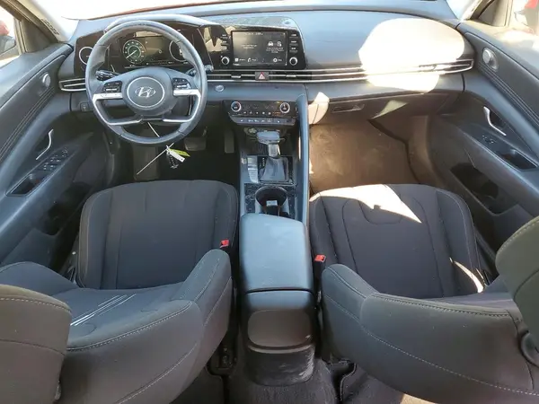 5NPLS4AG1MH051204 2021 HYUNDAI ELANTRA - Image 8