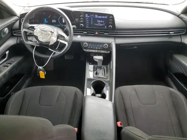 5NPLS4AG1NH056517 2022 HYUNDAI ELANTRA - Image 8