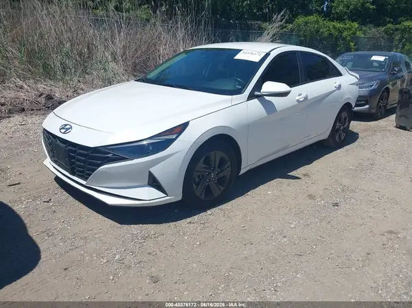 5NPLS4AG1NH058977 2022 HYUNDAI ELANTRA - Image 2
