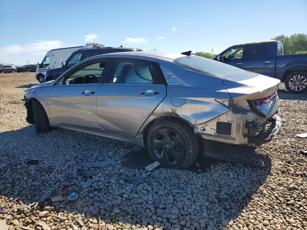 5NPLS4AG1NH059353 2022 HYUNDAI ELANTRA - Image 2