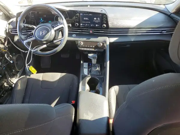 5NPLS4AG1NH059353 2022 HYUNDAI ELANTRA - Image 8