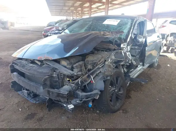 5NPLS4AG1NH060132 2022 HYUNDAI ELANTRA - Image 2