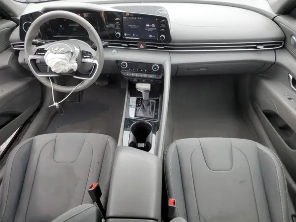 5NPLS4AG1NH068392 2022 HYUNDAI ELANTRA - Image 8