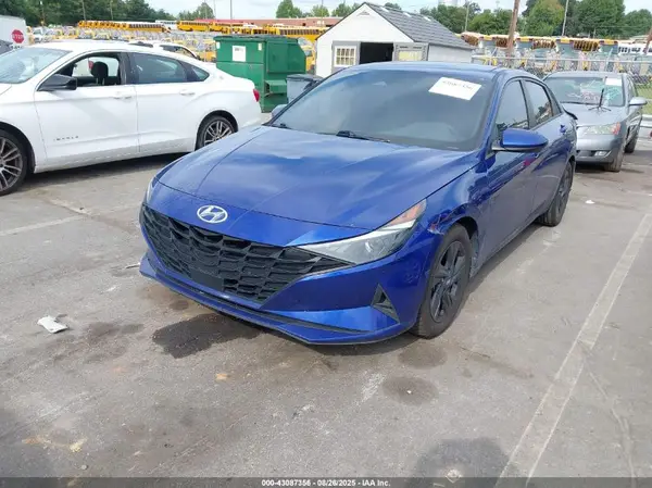 5NPLS4AG1NH068568 2022 HYUNDAI ELANTRA - Image 2