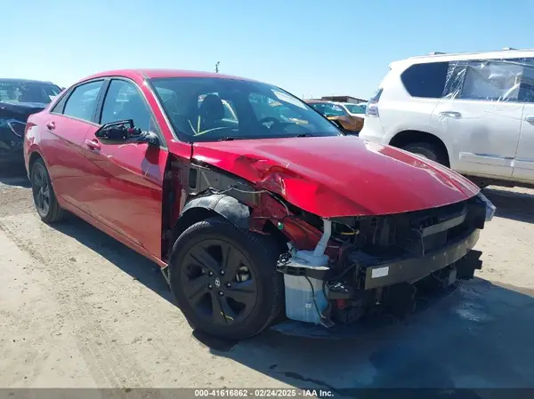 5NPLS4AG1NH072930 2022 HYUNDAI ELANTRA - Image 1