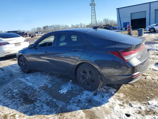 5NPLS4AG1NH076685 2022 HYUNDAI ELANTRA - Image 2