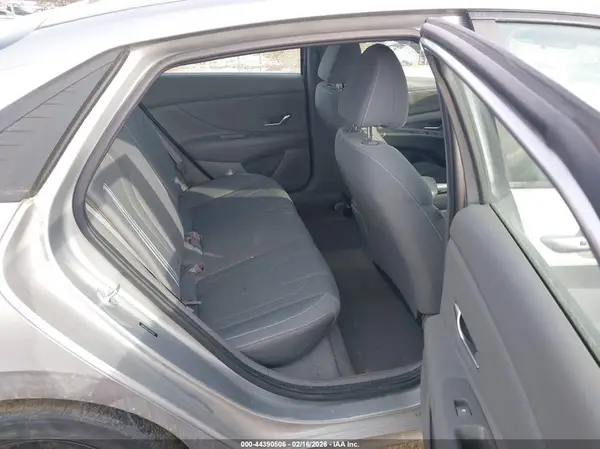 5NPLS4AG1NH079506 2022 HYUNDAI ELANTRA - Image 8