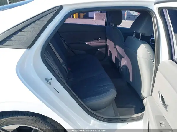 5NPLS4AG1PH096308 2023 HYUNDAI ELANTRA - Image 8