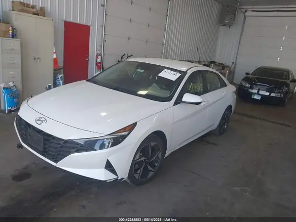 5NPLS4AG1PH097684 2023 HYUNDAI ELANTRA - Image 2