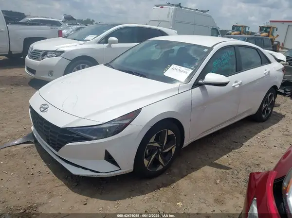 5NPLS4AG1PH113172 2023 HYUNDAI ELANTRA - Image 2