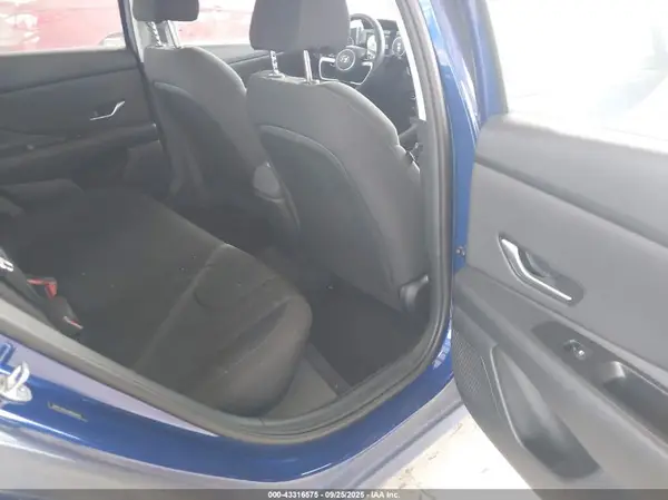 5NPLS4AG2MH004442 2021 HYUNDAI ELANTRA - Image 8