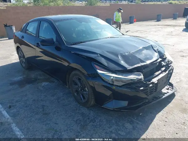 5NPLS4AG2MH006305 2021 HYUNDAI ELANTRA - Image 1