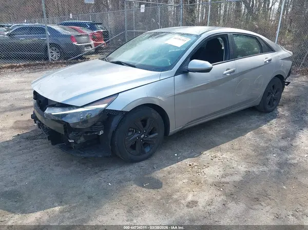5NPLS4AG2MH023718 2021 HYUNDAI ELANTRA - Image 2