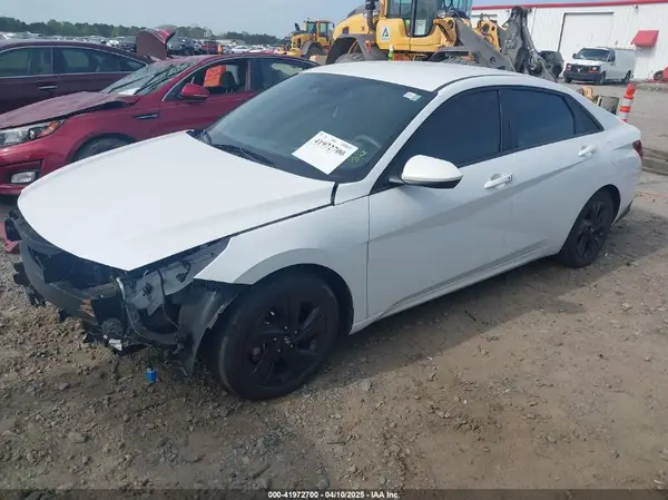 5NPLS4AG2NH053996 2022 HYUNDAI ELANTRA - Image 2