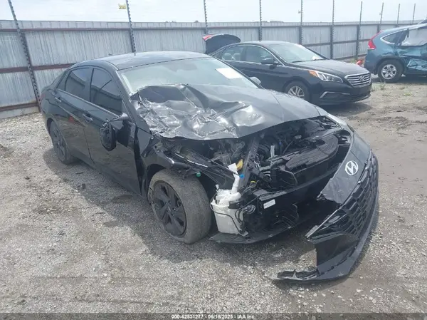 5NPLS4AG2NH056770 2022 HYUNDAI ELANTRA - Image 1