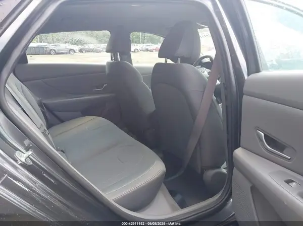 5NPLS4AG2NH060026 2022 HYUNDAI ELANTRA - Image 8