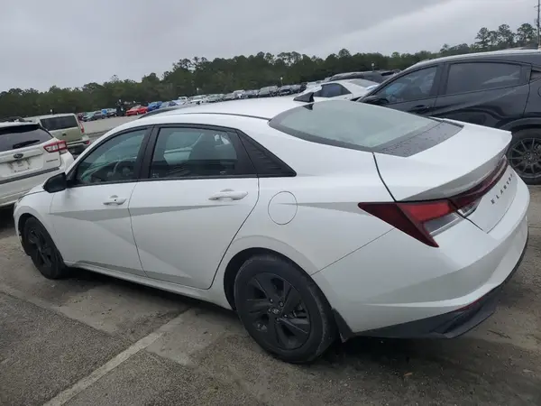 5NPLS4AG2NH061094 2022 HYUNDAI ELANTRA - Image 2