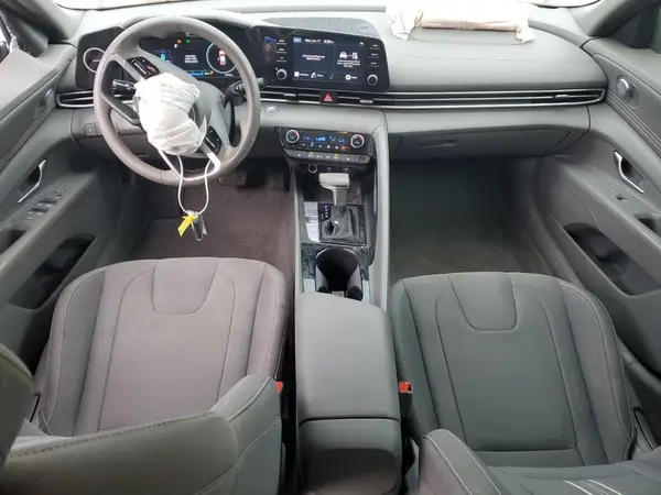 5NPLS4AG2NH068403 2022 HYUNDAI ELANTRA - Image 8