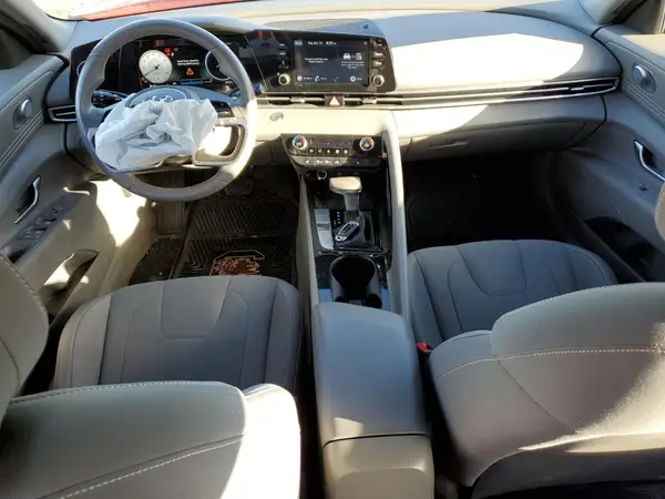 5NPLS4AG2NH072533 2022 HYUNDAI ELANTRA - Image 8