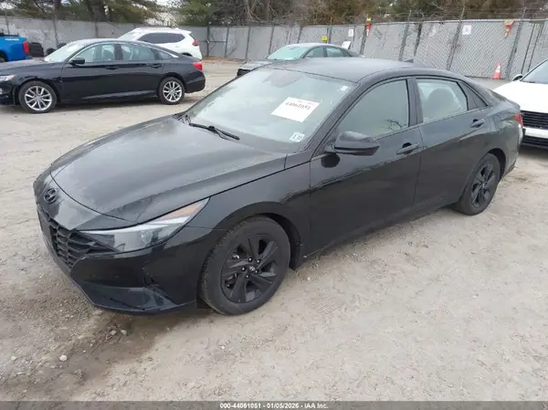 5NPLS4AG2NH074492 2022 HYUNDAI ELANTRA - Image 2