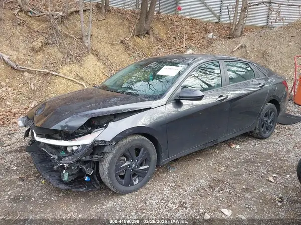 5NPLS4AG2NH078865 2022 HYUNDAI ELANTRA - Image 2