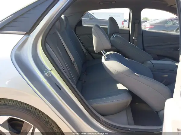 5NPLS4AG2PH098990 2023 HYUNDAI ELANTRA - Image 8
