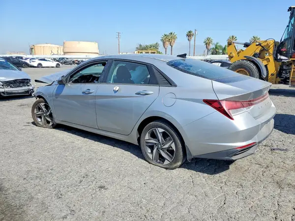 5NPLS4AG2PH101869 2023 HYUNDAI ELANTRA - Image 2