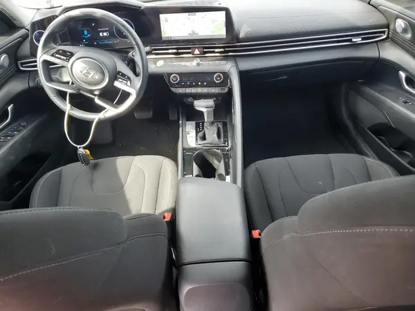 5NPLS4AG2PH102391 2023 HYUNDAI ELANTRA - Image 8