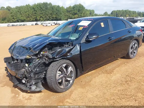 5NPLS4AG2PH103167 2023 HYUNDAI ELANTRA - Image 2