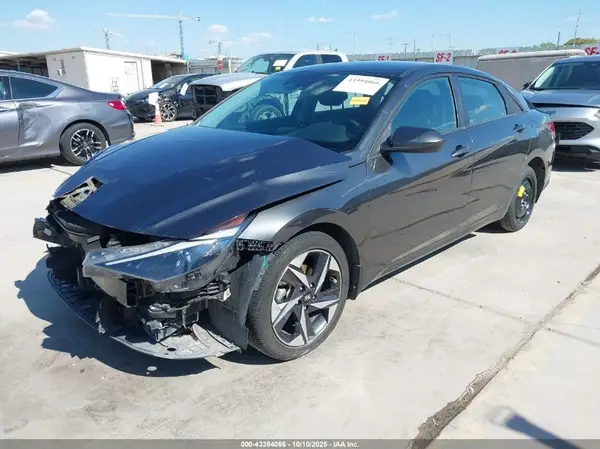 5NPLS4AG2PH108062 2023 HYUNDAI ELANTRA - Image 2